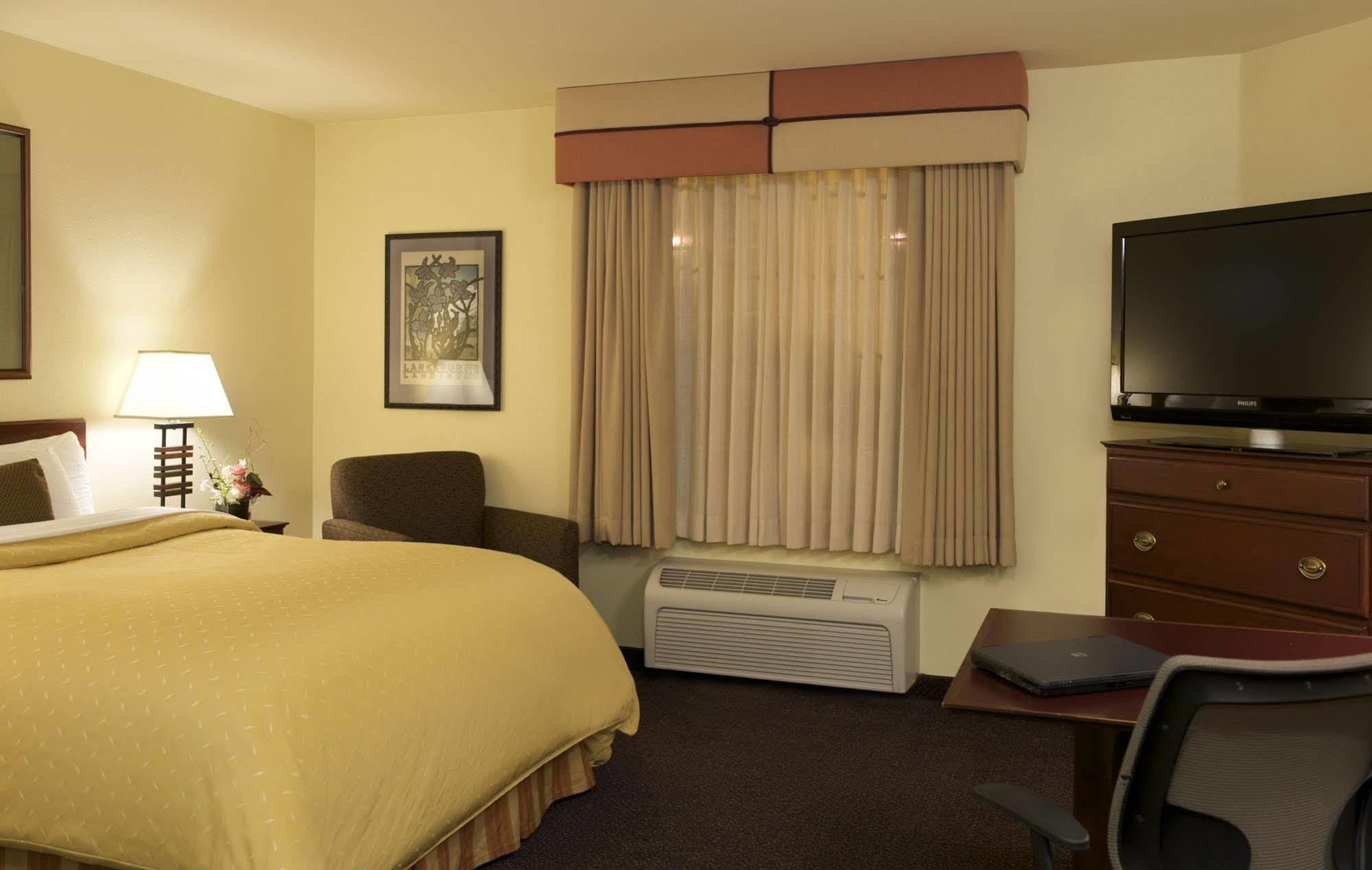 Larkspur Landing Extended Hotel